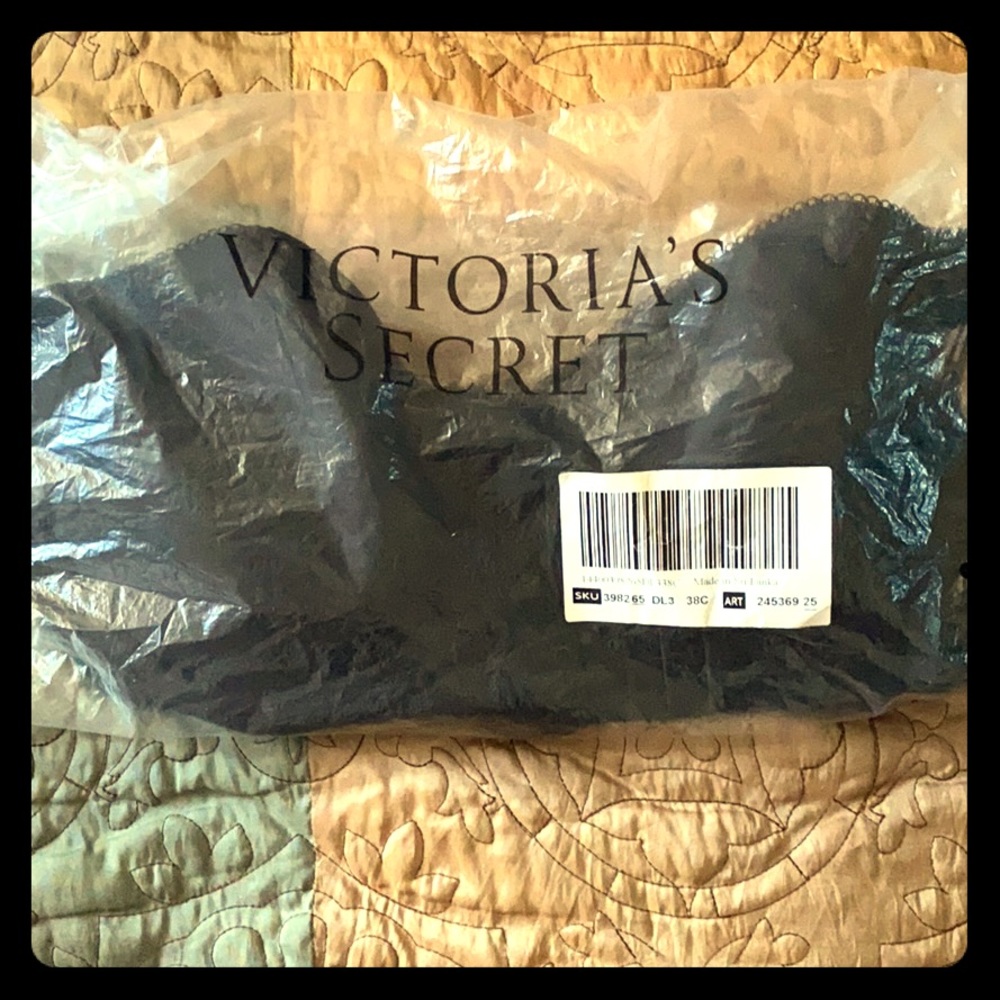 Victoria Secret Bras (NEW)